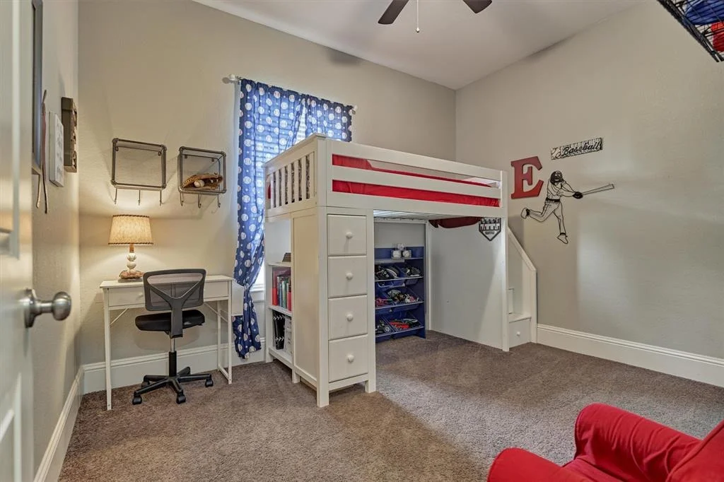 Photo of 40694 Damuth Drive