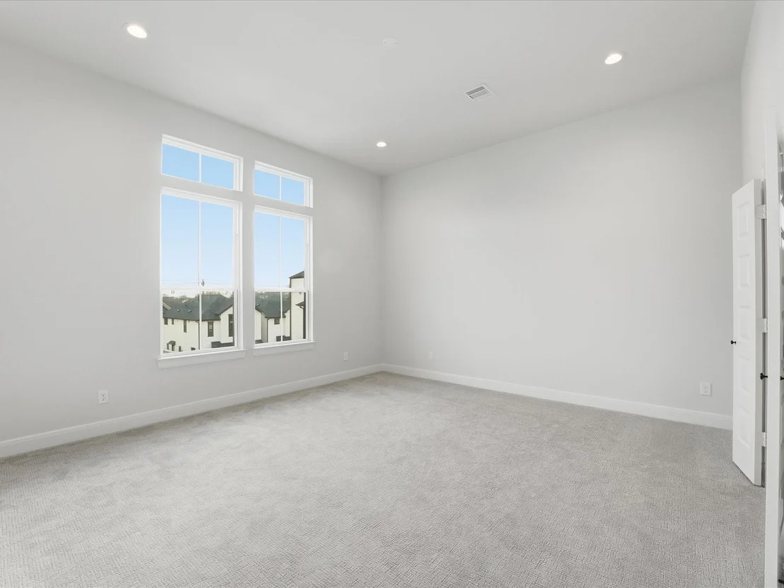 Photo of 9211 Fort George Street