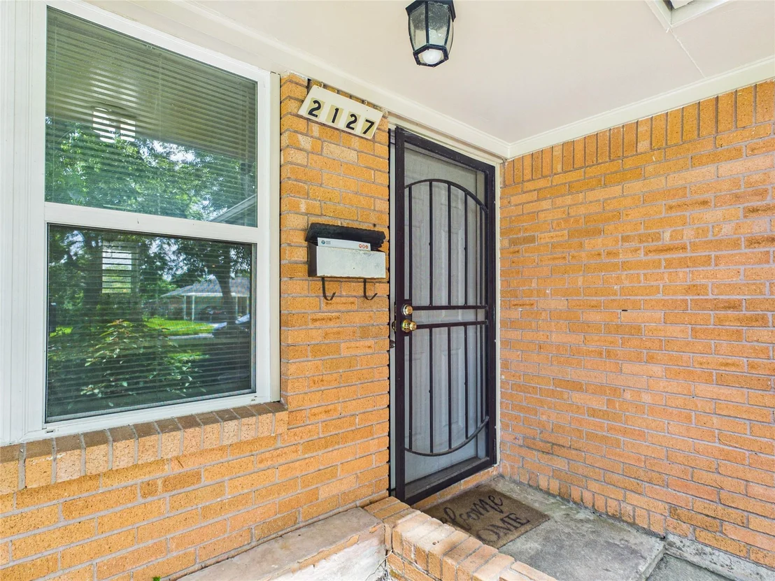 Photo of 2127 Nell Street