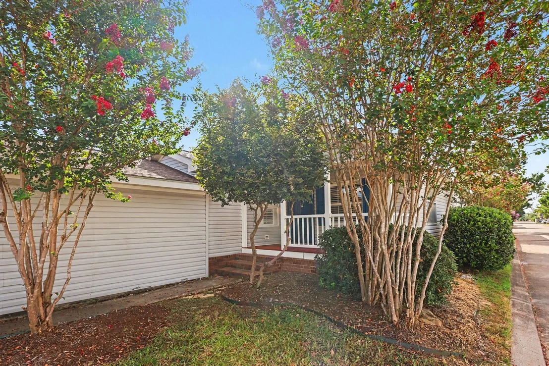 Photo of 10227 Berrybriar Lane