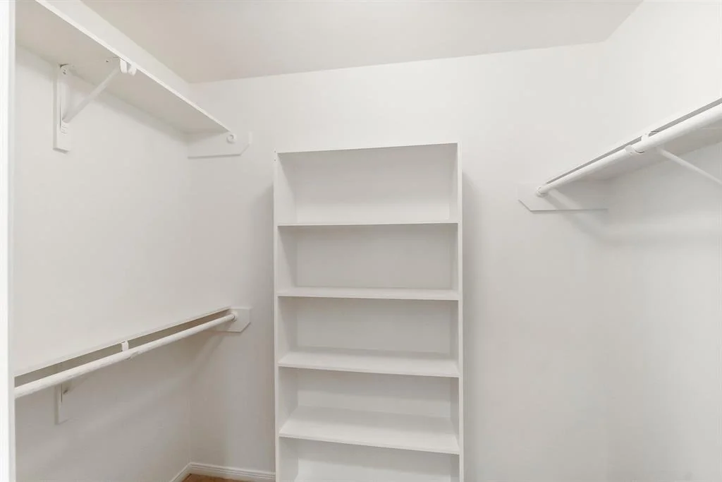 Photo of 5341 Lakeshore Drive
