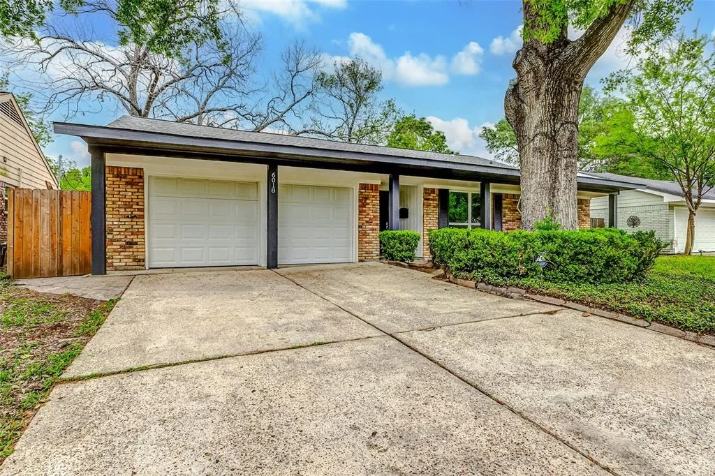 Photo of 6018 Benning Drive