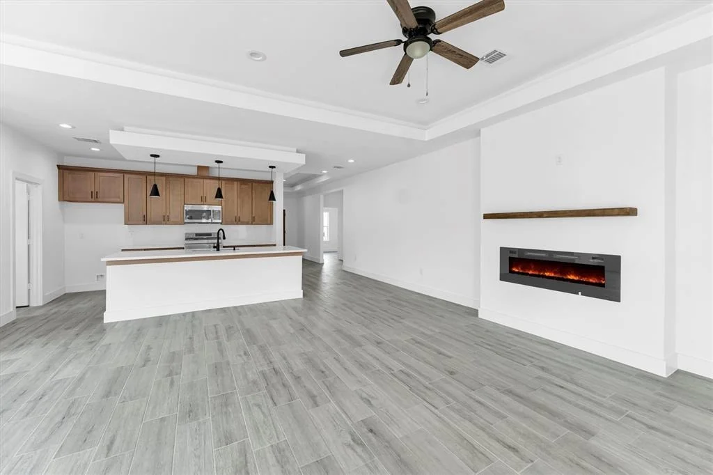 Photo of 1005 Lake View Drive