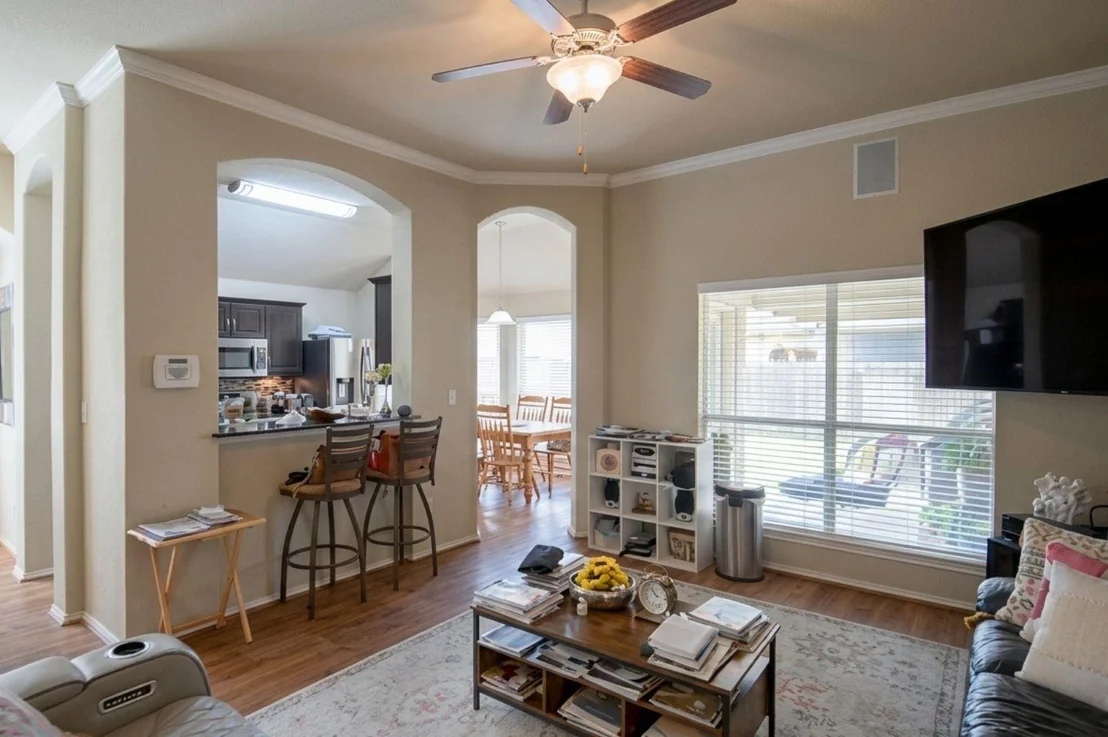Photo of 957 Oak Terrace Drive