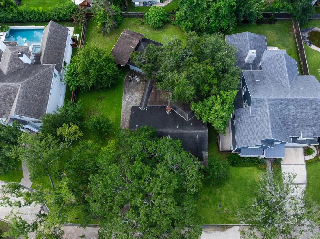 Photo of 8630 Cedarbrake Drive