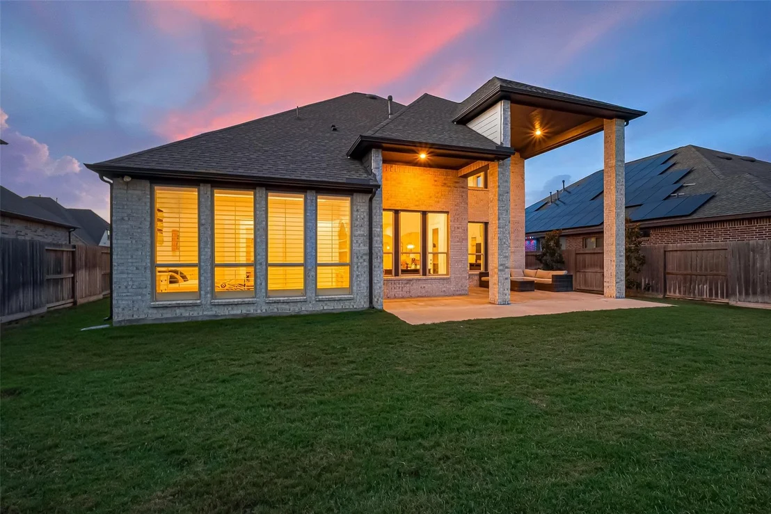 Photo of 18003 Winding Willow Oak Way