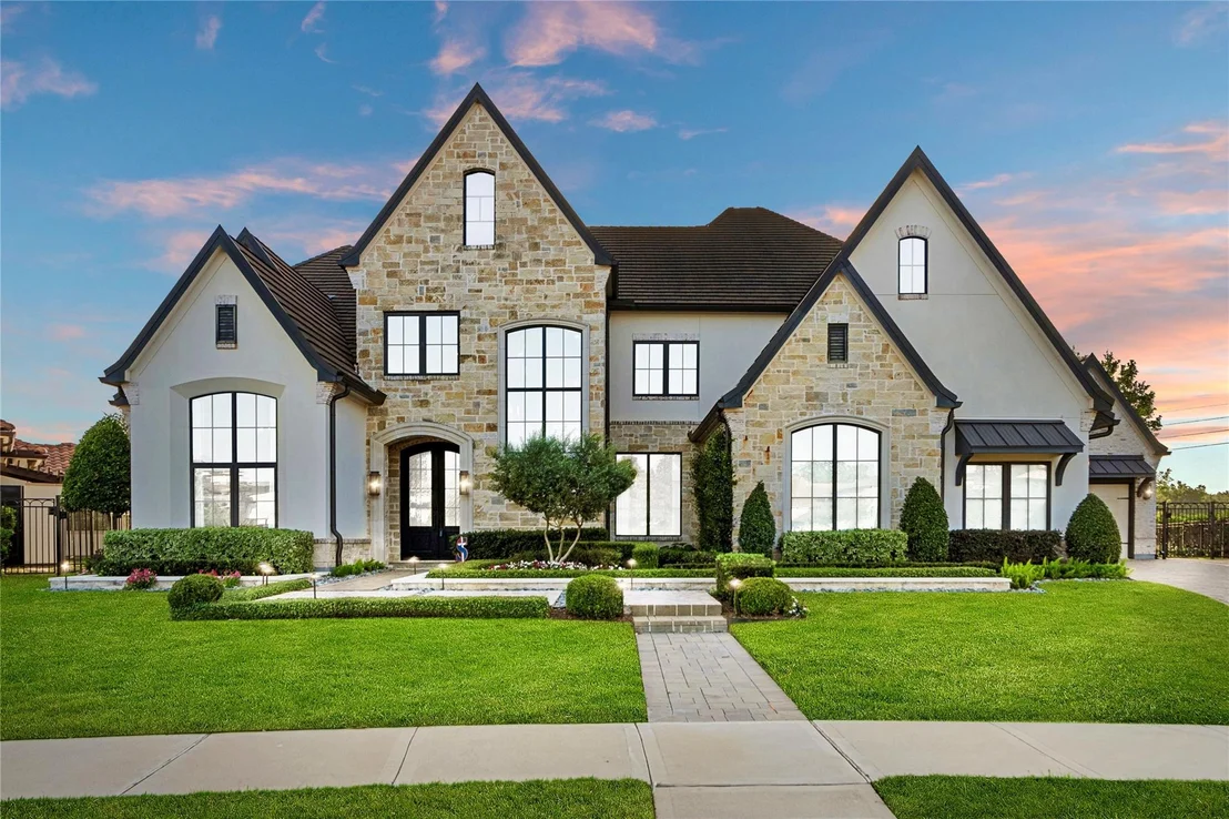 Photo of 6 Enclave Manor Drive