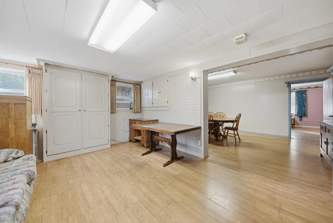 Photo of 1006 Top Hill Drive