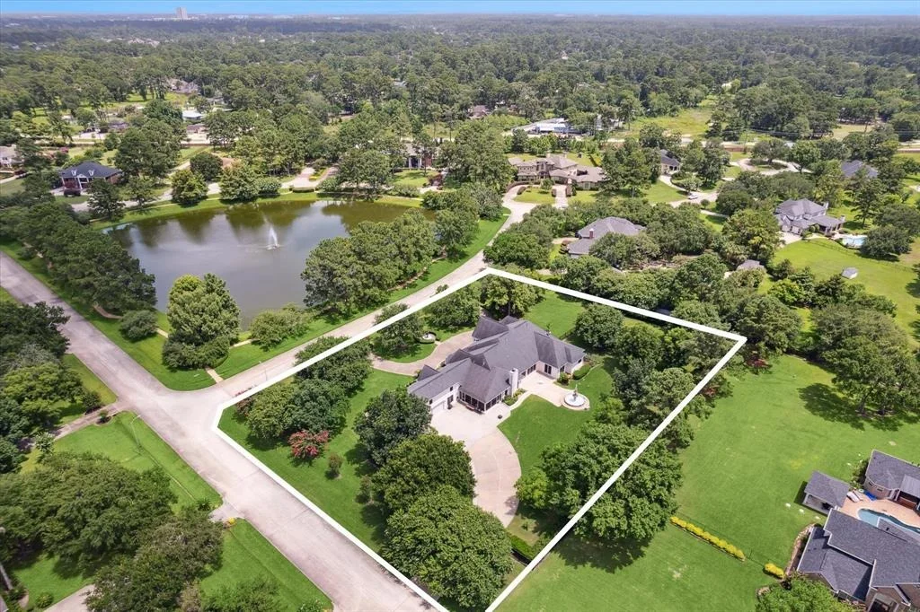 Photo of 16919 Storybrook Forest Drive