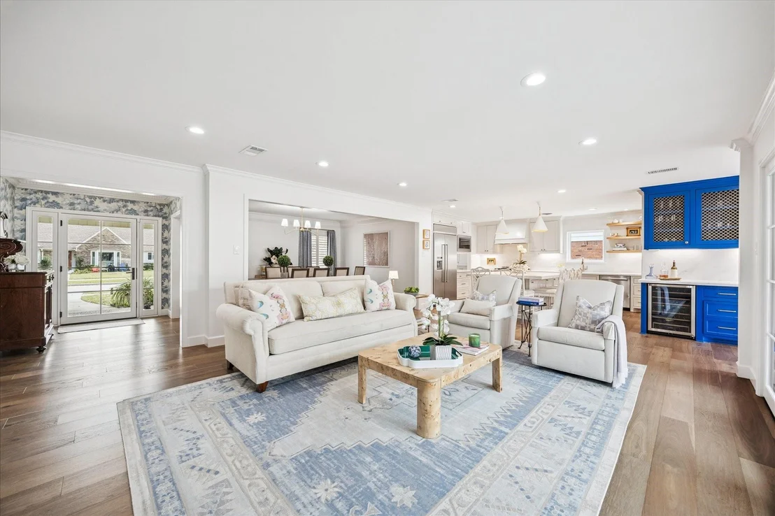 Photo of 7906 Meadowbriar Lane