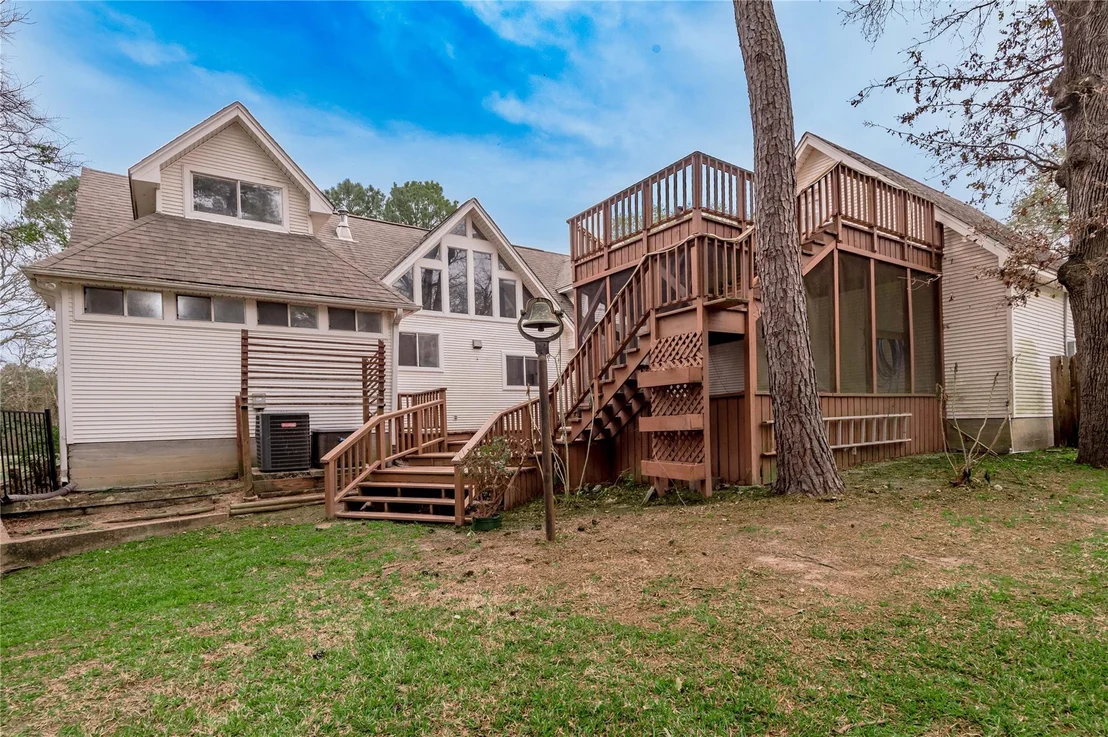 Photo of 89 Westwood Drive W
