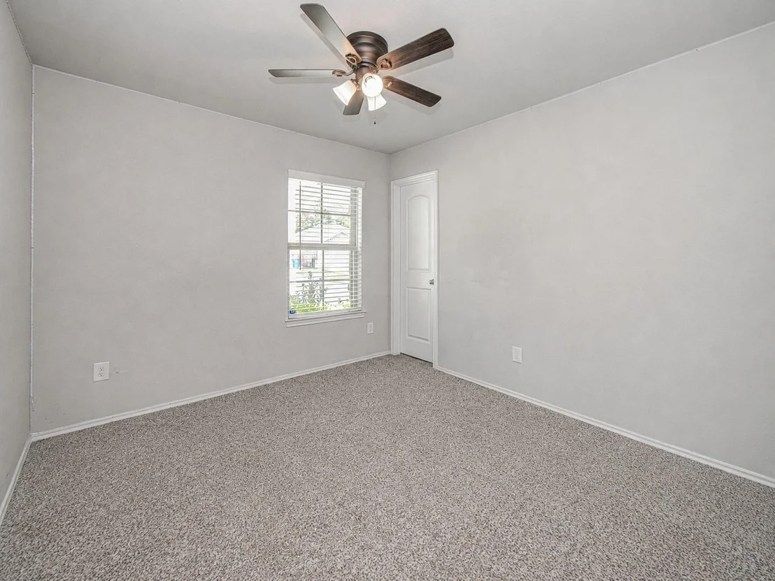 Photo of 23719 Harrow Field Lane