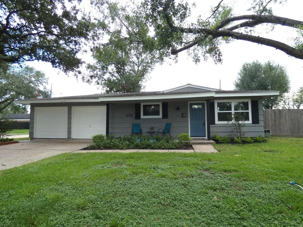 Photo of 5722 Hewitt Drive