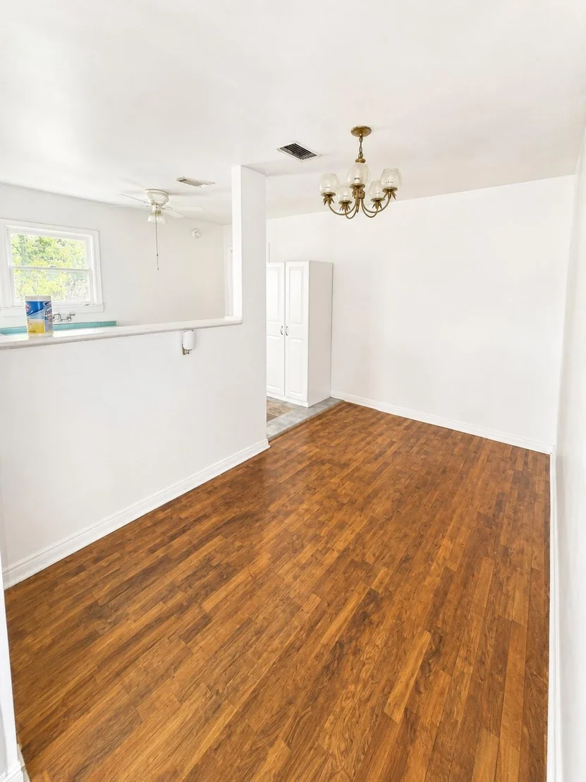 Photo of 6003 Glen Lee Drive