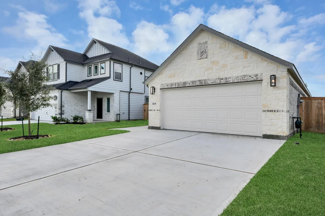 Photo of 5839 Madison Trail Drive