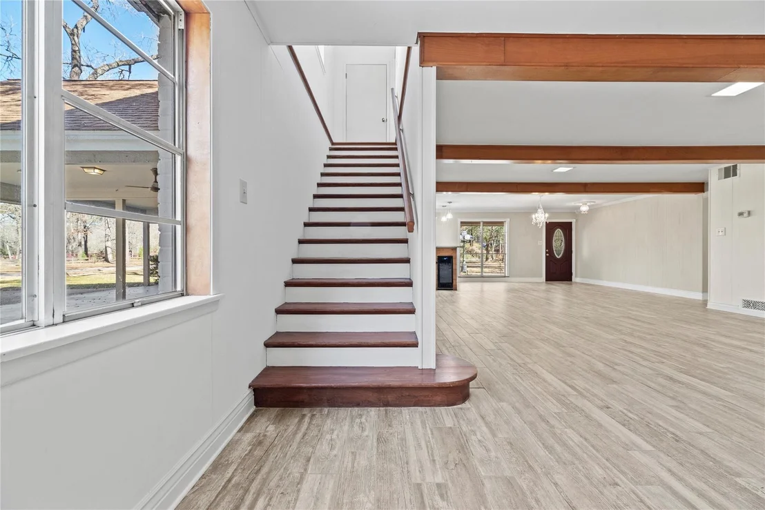 Photo of 23115 Cardinal Drive
