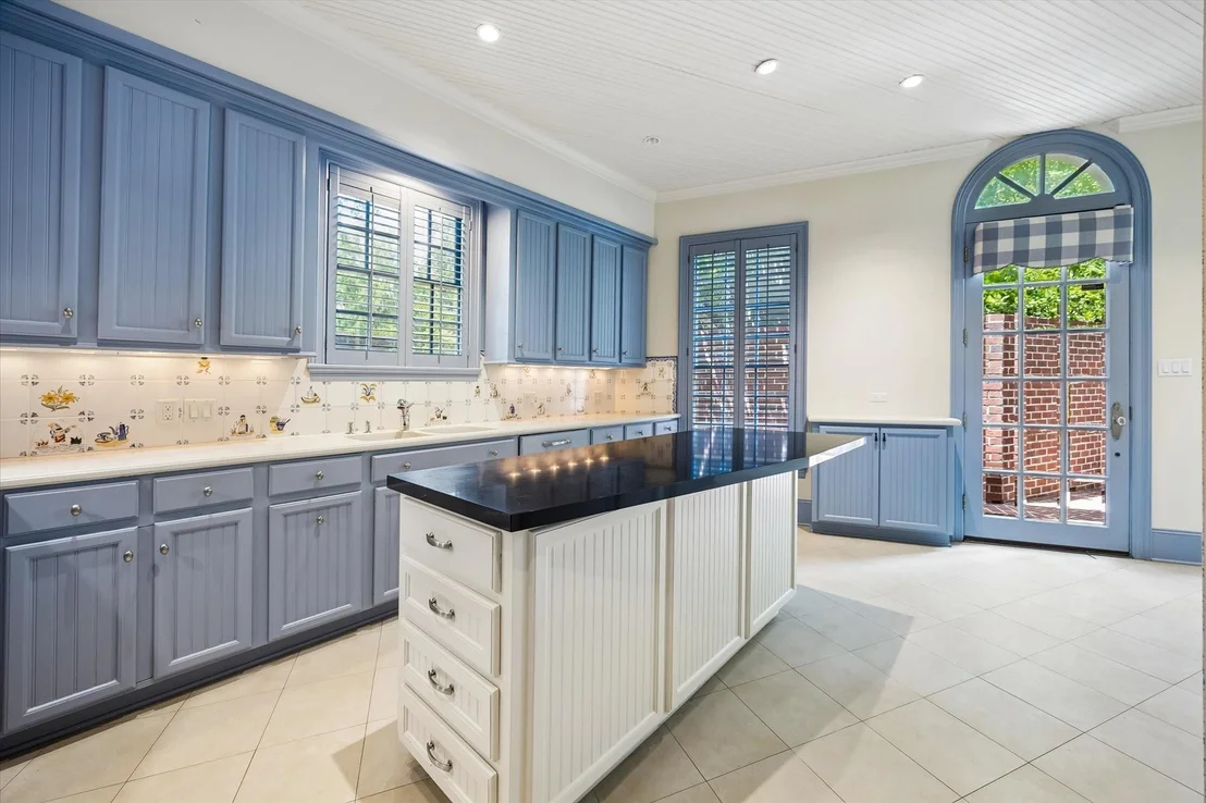 Photo of 1 Pine Briar Circle