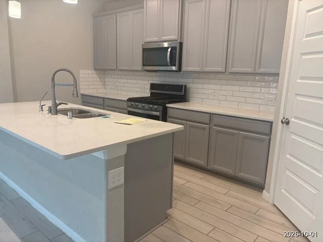 Photo of 319 Harbor Forest Lane