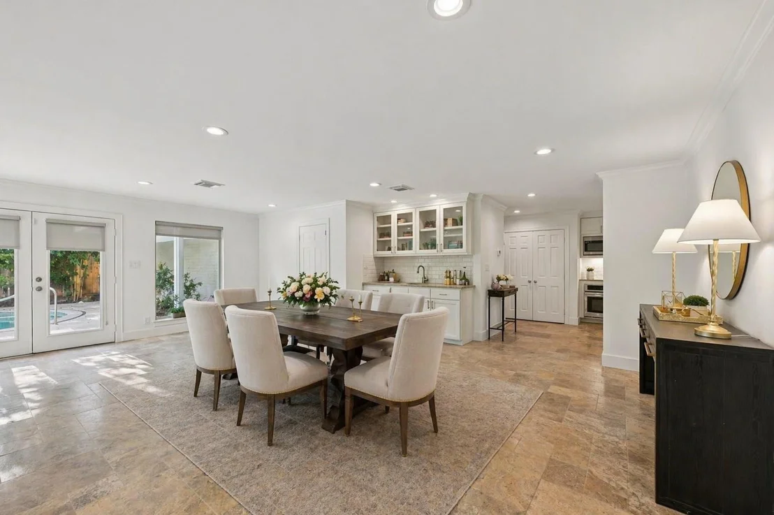 Photo of 1302 Riverview Circle