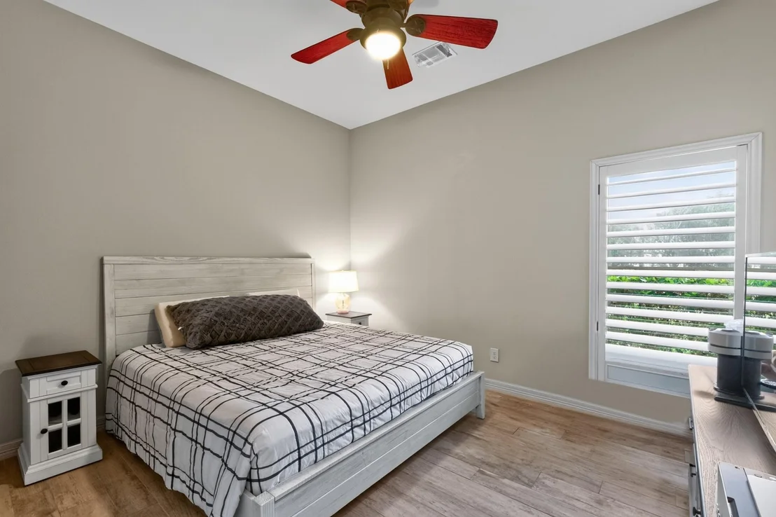 Photo of 31 Woodglade Way