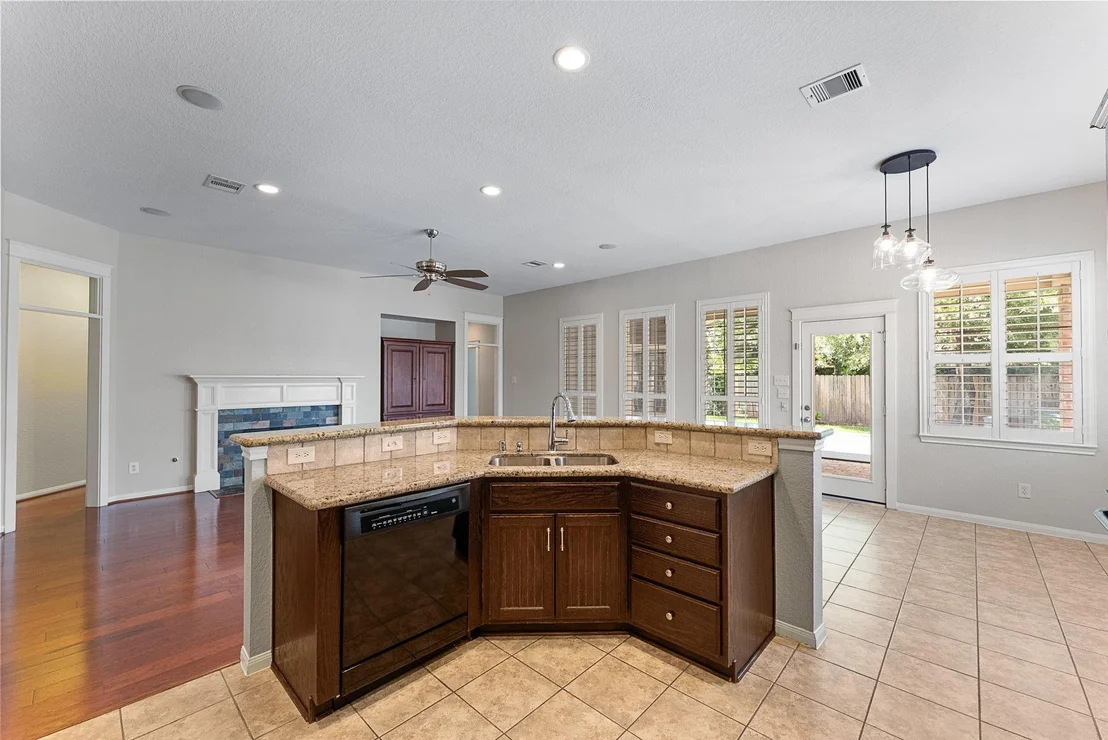 Photo of 10 Silver Lute Place