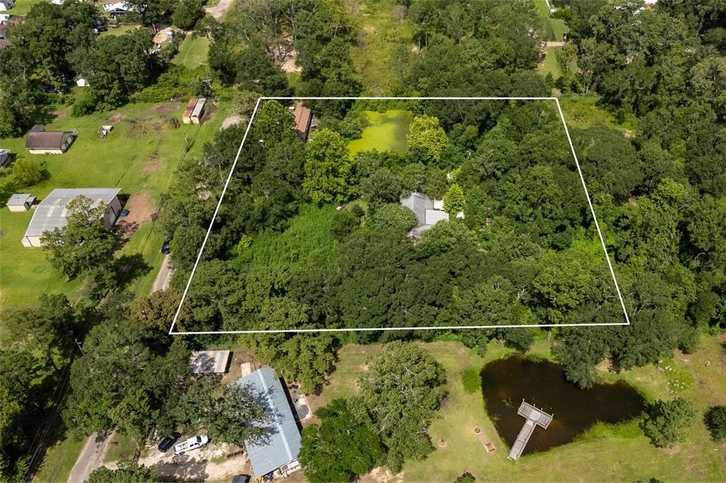 Photo of 21981 White Oak Drive