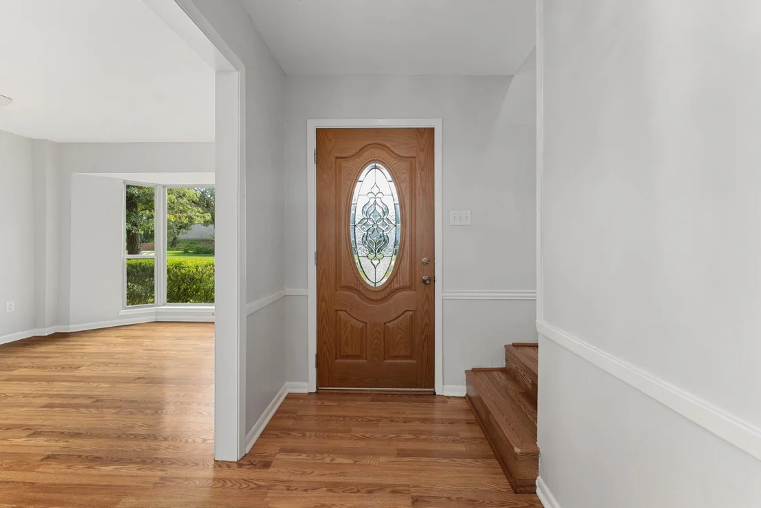 Photo of 26215 Oakhurst Drive