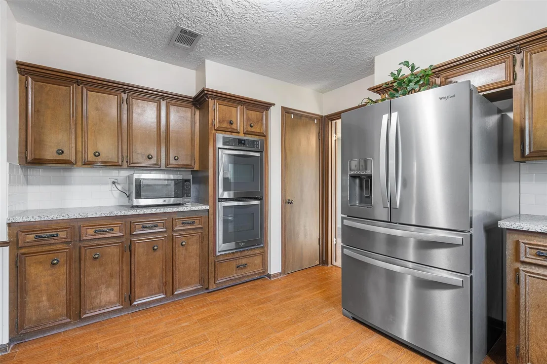 Photo of 723 Shadowbrook Drive