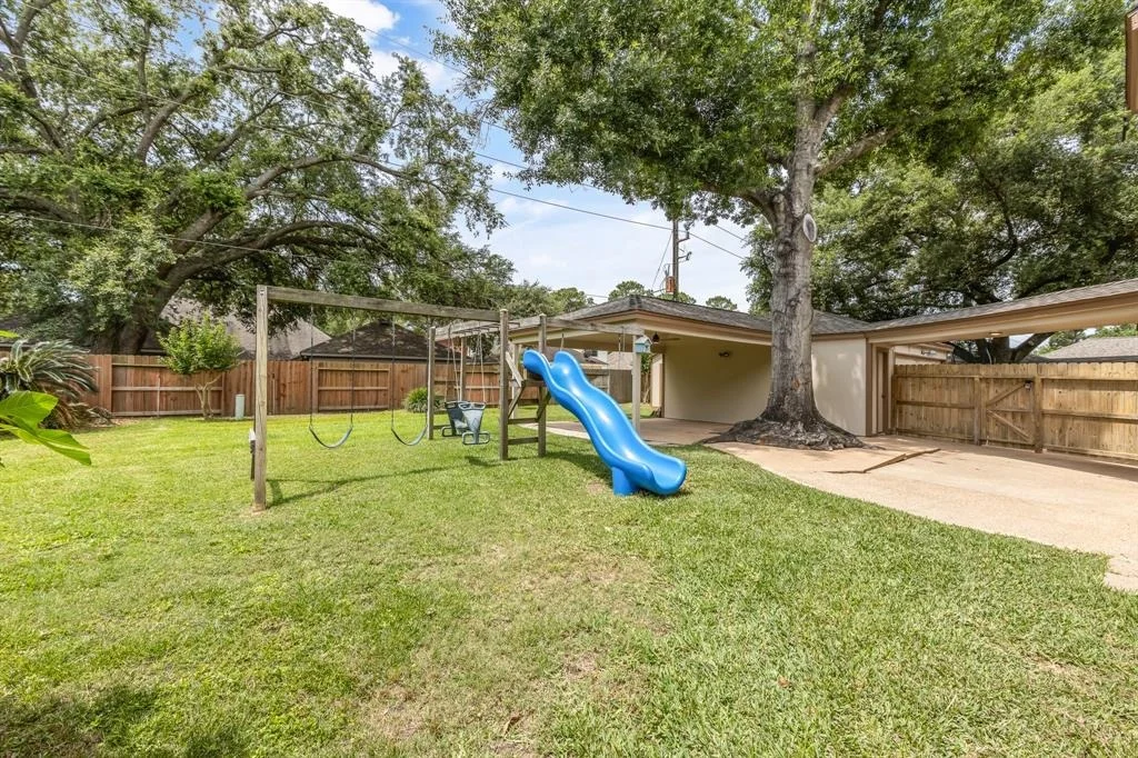 Photo of 15735 Mesa Gardens Drive