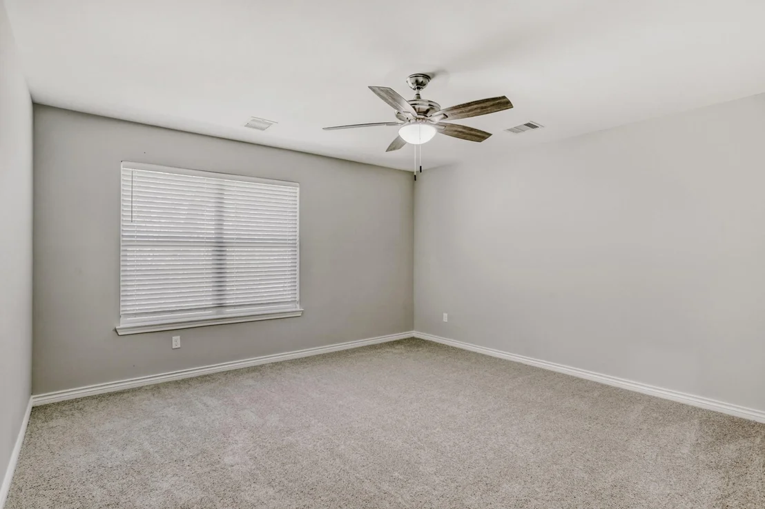 Photo of 28943 Enchanted Drive