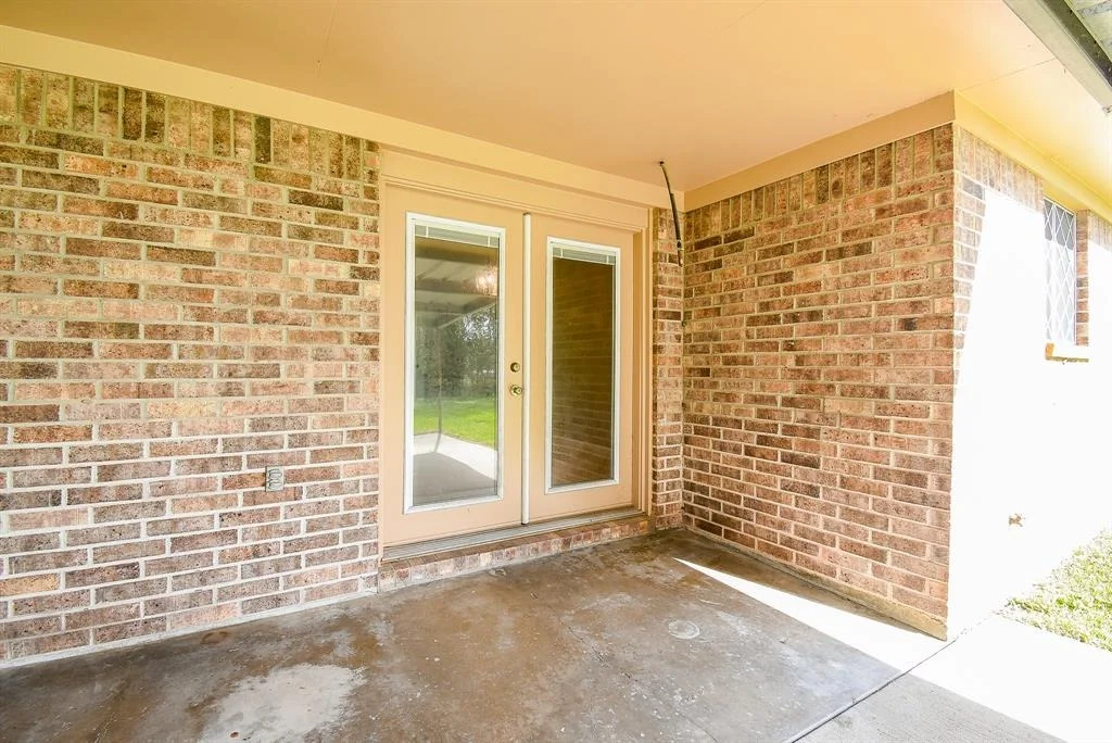 Photo of 912 Spruce Avenue