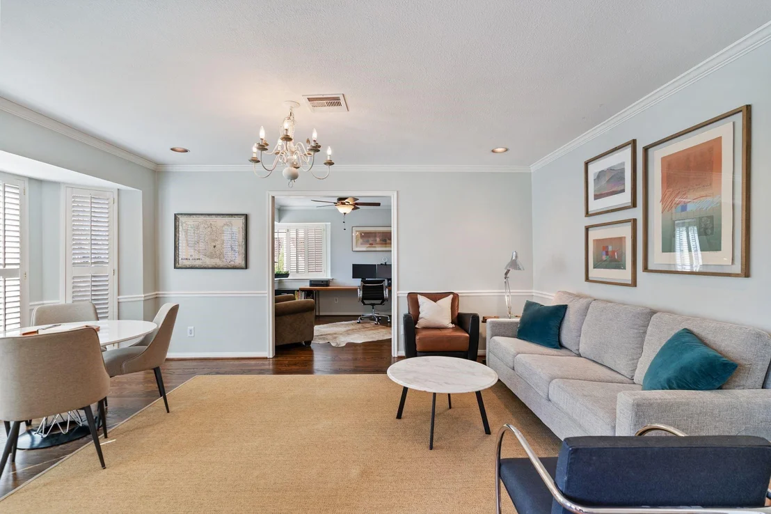 Photo of 1811 Briarpark Drive