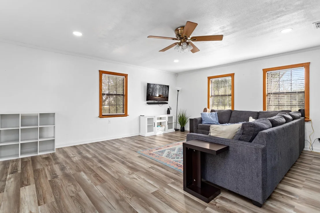 Photo of 606 Avenue A