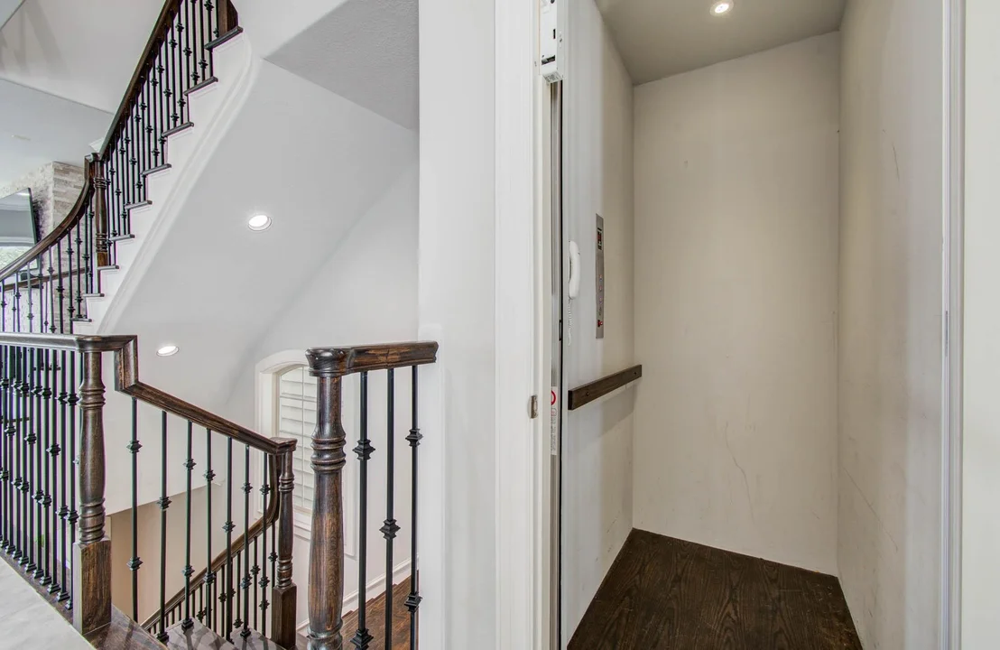 Photo of 11123 Olympia Drive