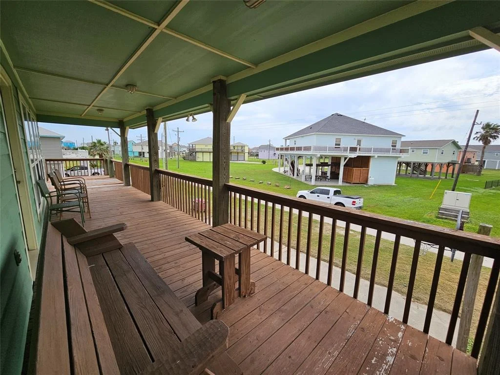 Photo of 970 Olive Drive