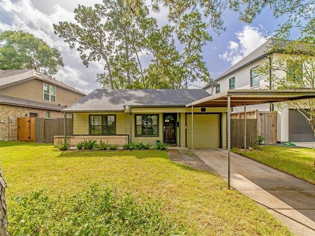 Photo of 1441 Chamboard Lane