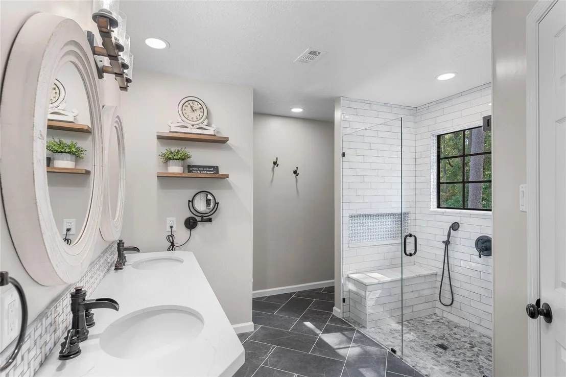 Photo of 34 Eagle Rock Place