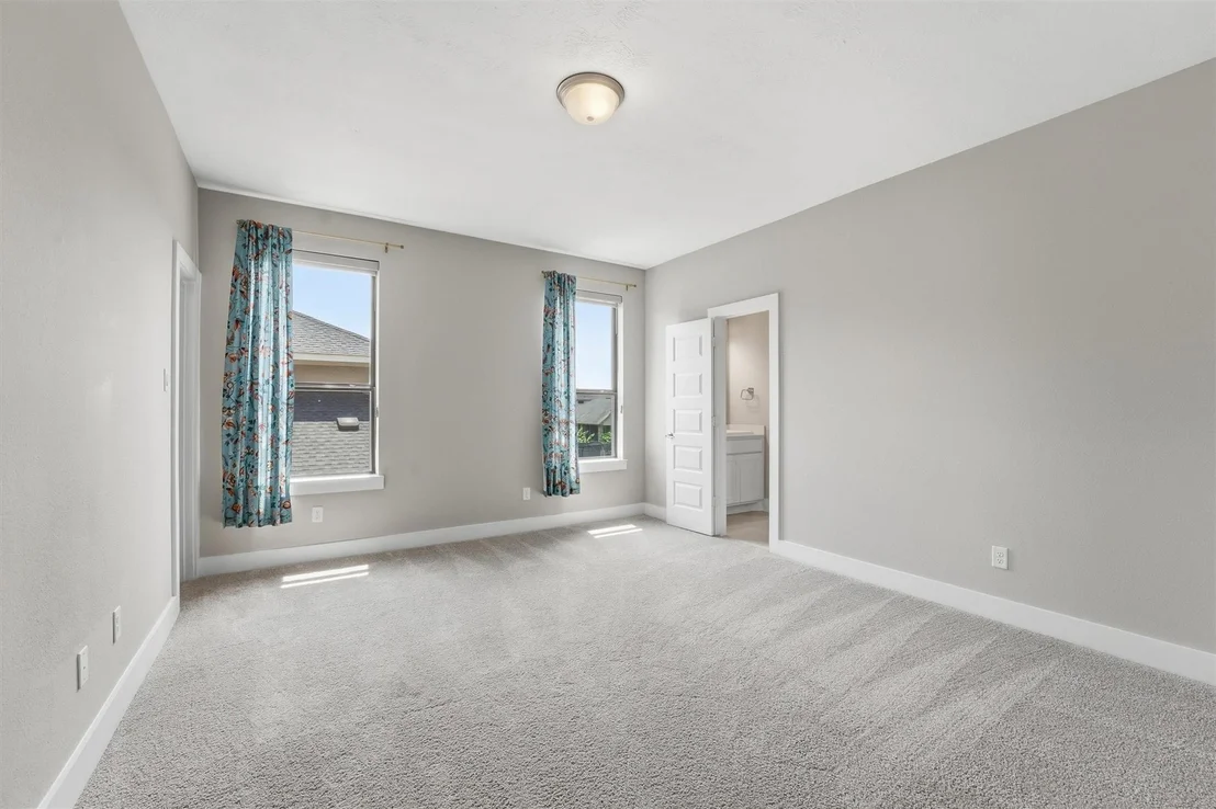 Photo of 4715 Lake Crest Drive