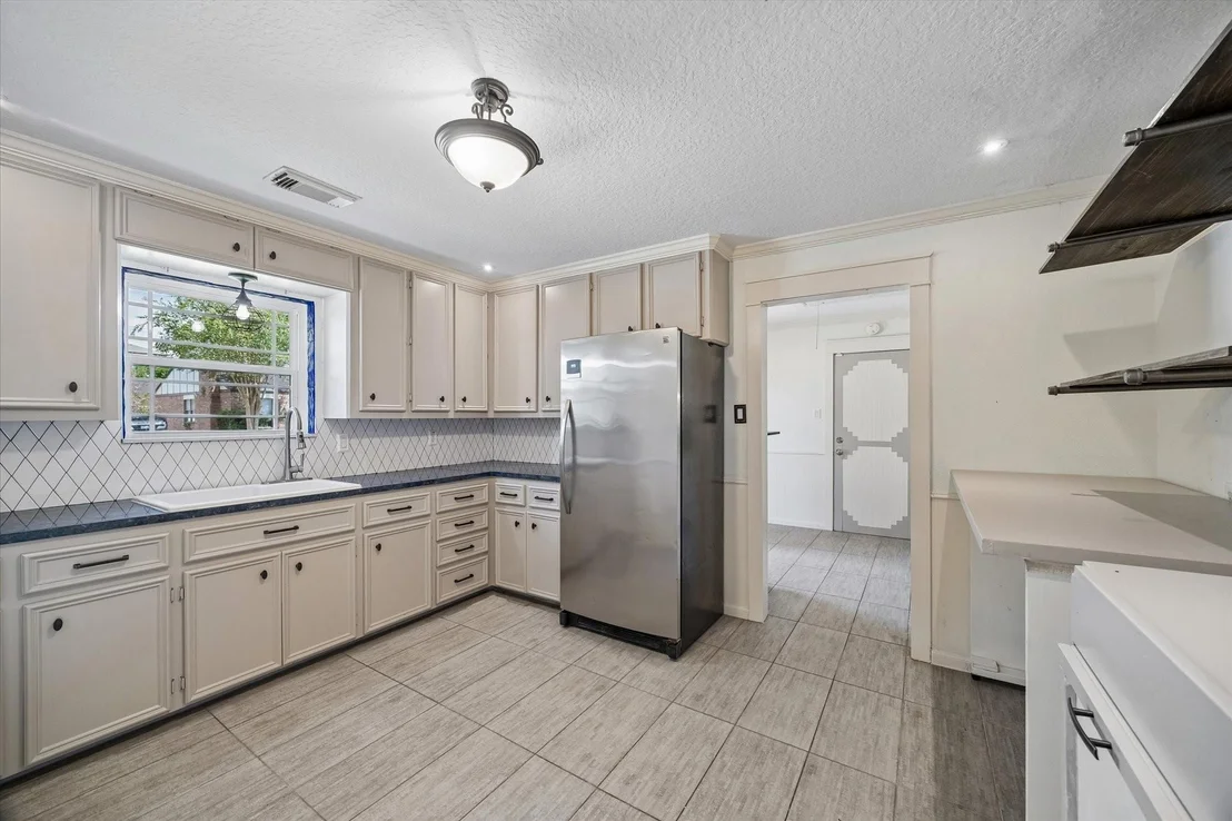 Photo of 19614 Suncove Lane