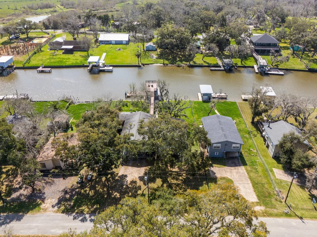Photo of 1225 Private Road 652