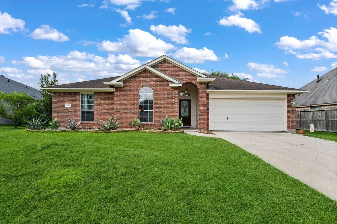 Photo of 8218 Shady Ace Lane