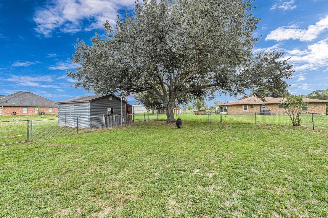 Photo of 1181 Schmidt Road