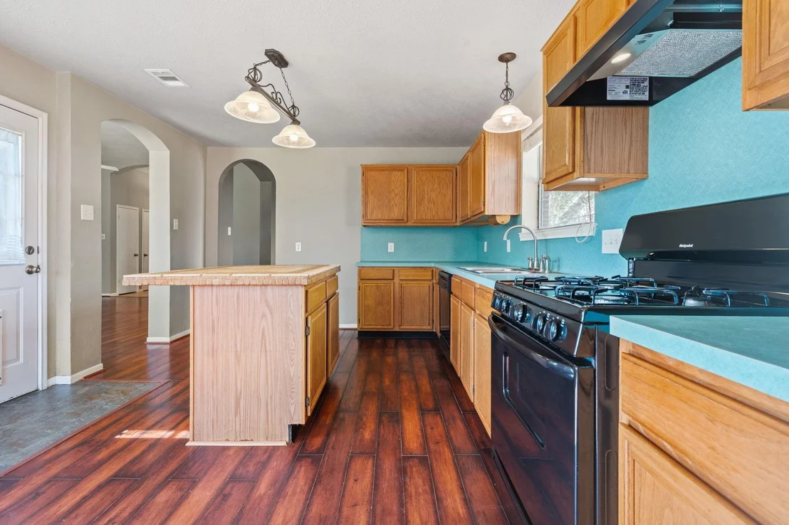 Photo of 18930 Dee Woods Drive