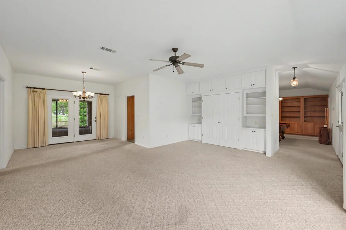 Photo of 20 Shallow Springs