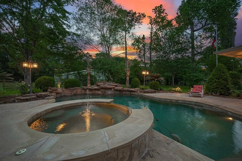 Photo of 12806 Lakecrest Drive