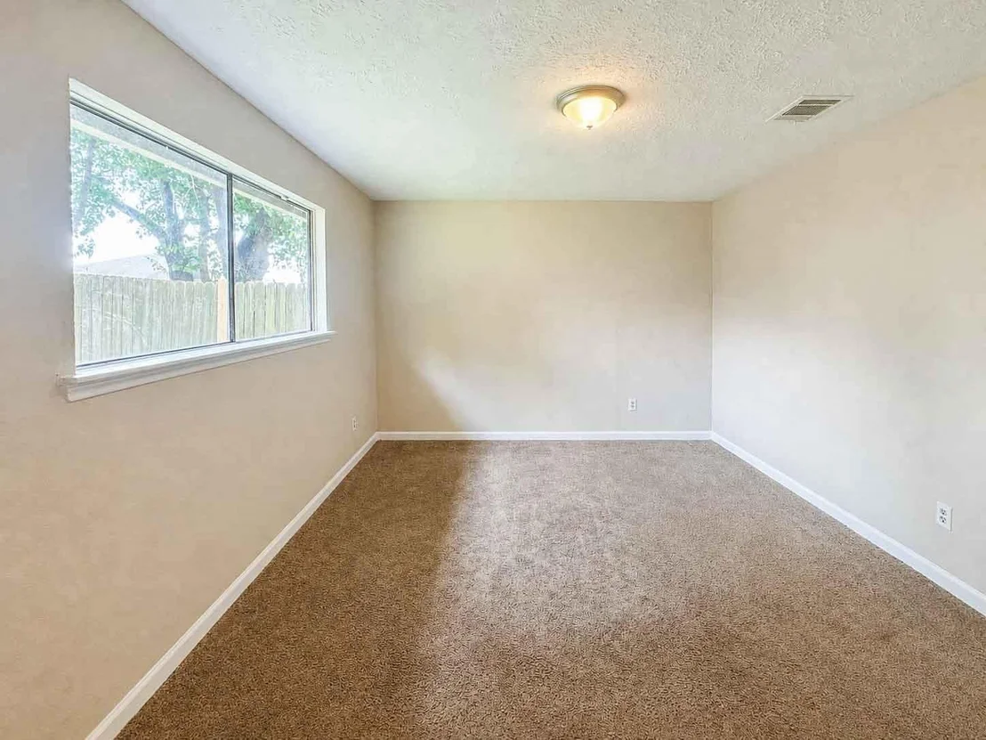 Photo of 8710 Parkway Forest Drive