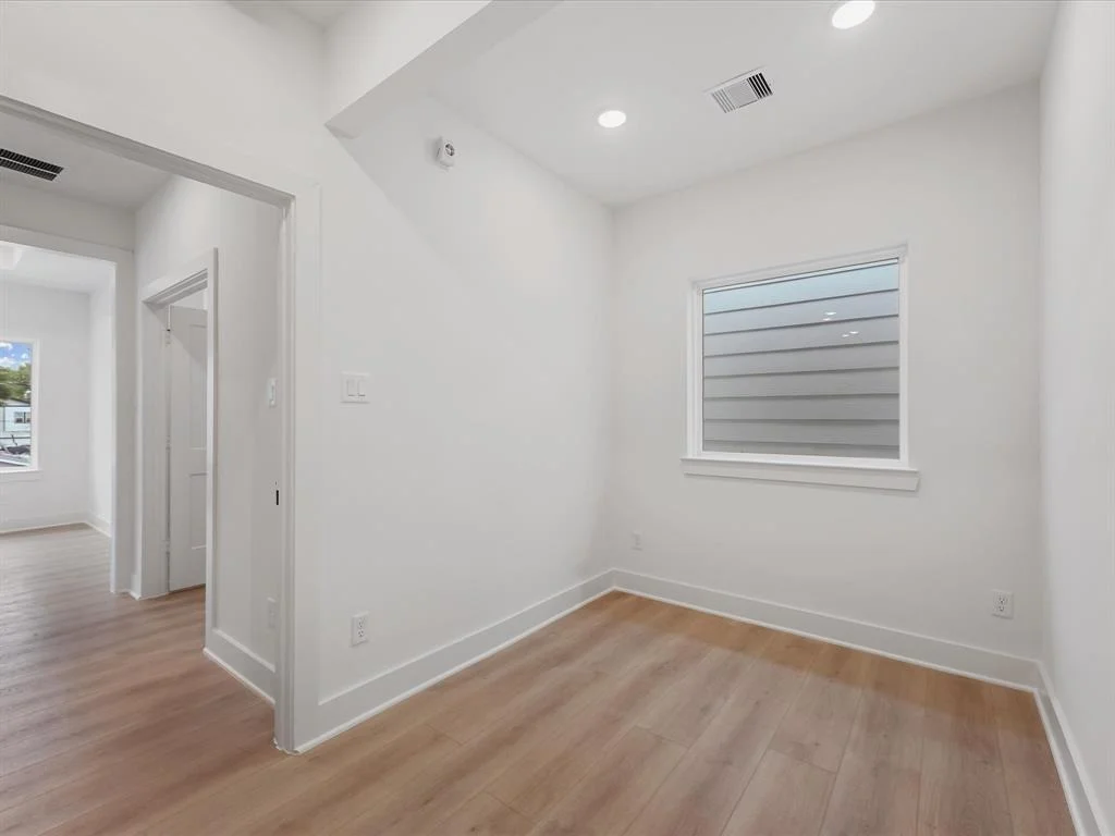 Photo of 5016 Golden Forest Drive