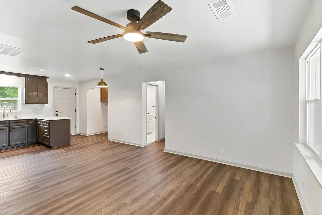 Photo of 1108 Nottingham Drive