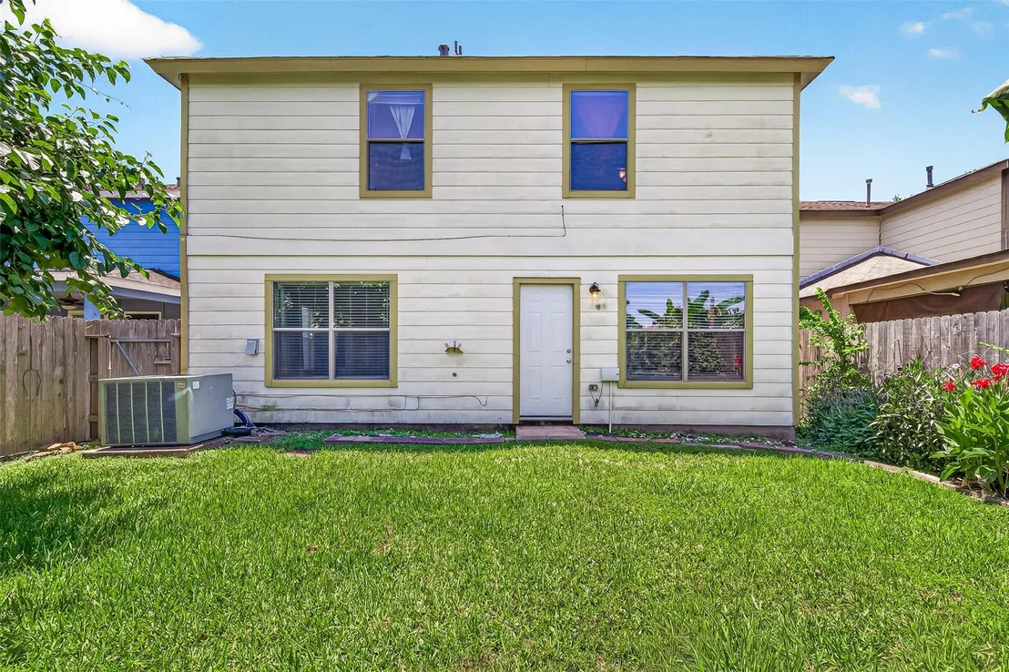 Photo of 18902 Remington Park Drive