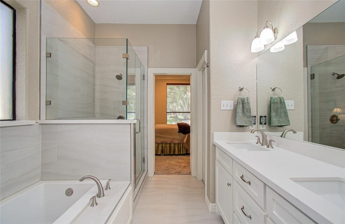 Photo of 805 Enchanted Oaks Drive